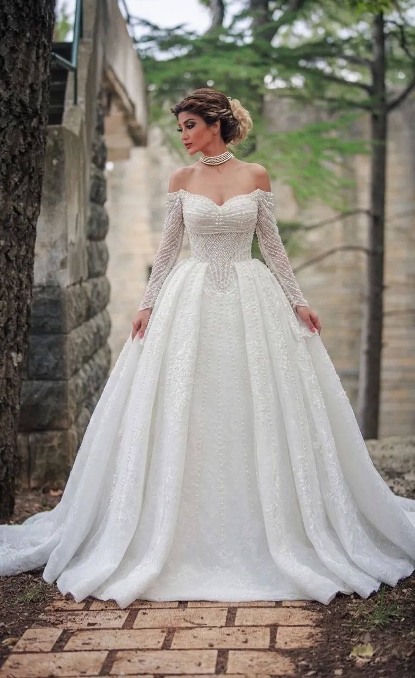 The Classic Pearl Motif